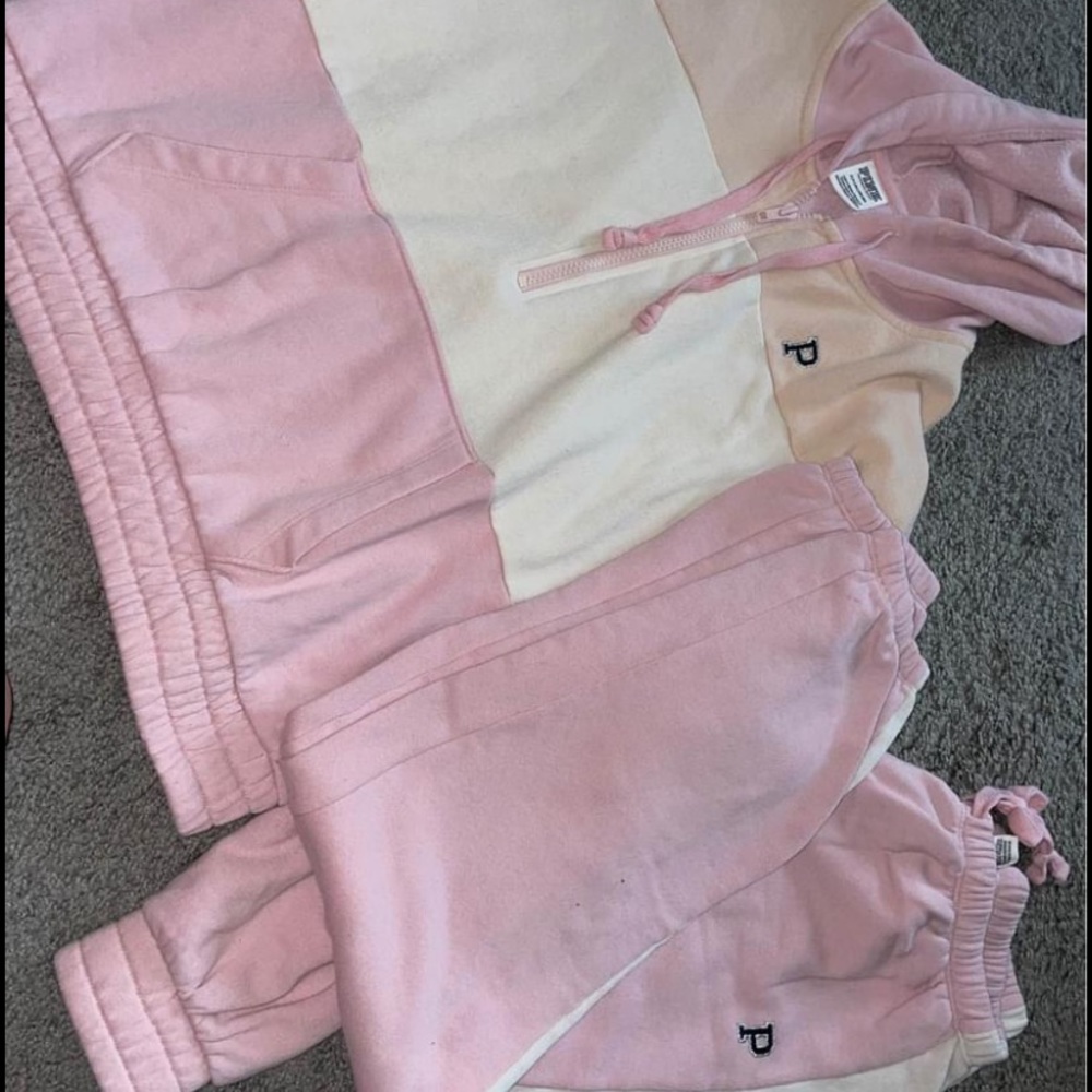 VS PINK set.